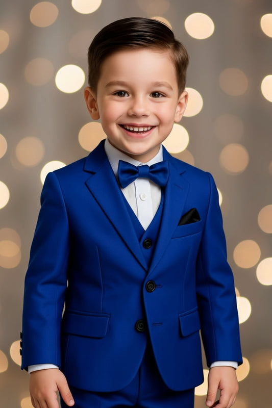 Boys Prince Coats.
Best quality products.
Stylish fashionable and comfortable.
2 pcs set's ( Prince Coats and Pants)