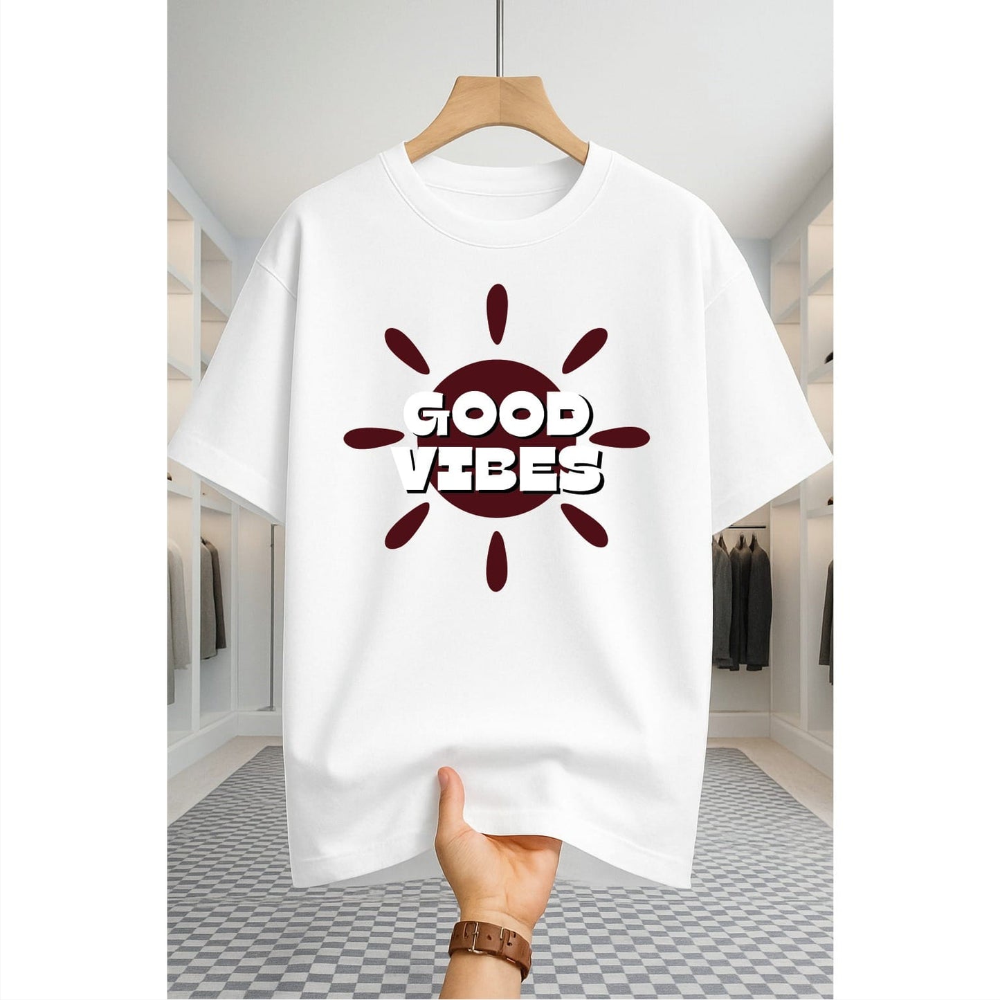 تيشيرت بقصة أكتاف منسدلة وطباعة سكرين من القطن الفاخر